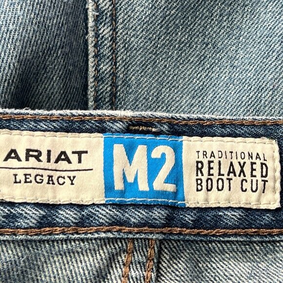 Ariat Jeans Mens 38 X 32 M2 Relaxed Boot Cut Blue Denim Medium Wash Cowboy * - Picture 7 of 13